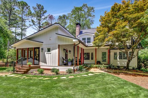 Bethany Exterior Entry all 2400