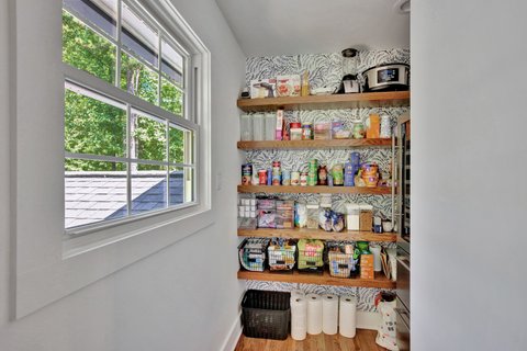 Bethany 1Pantry 2082